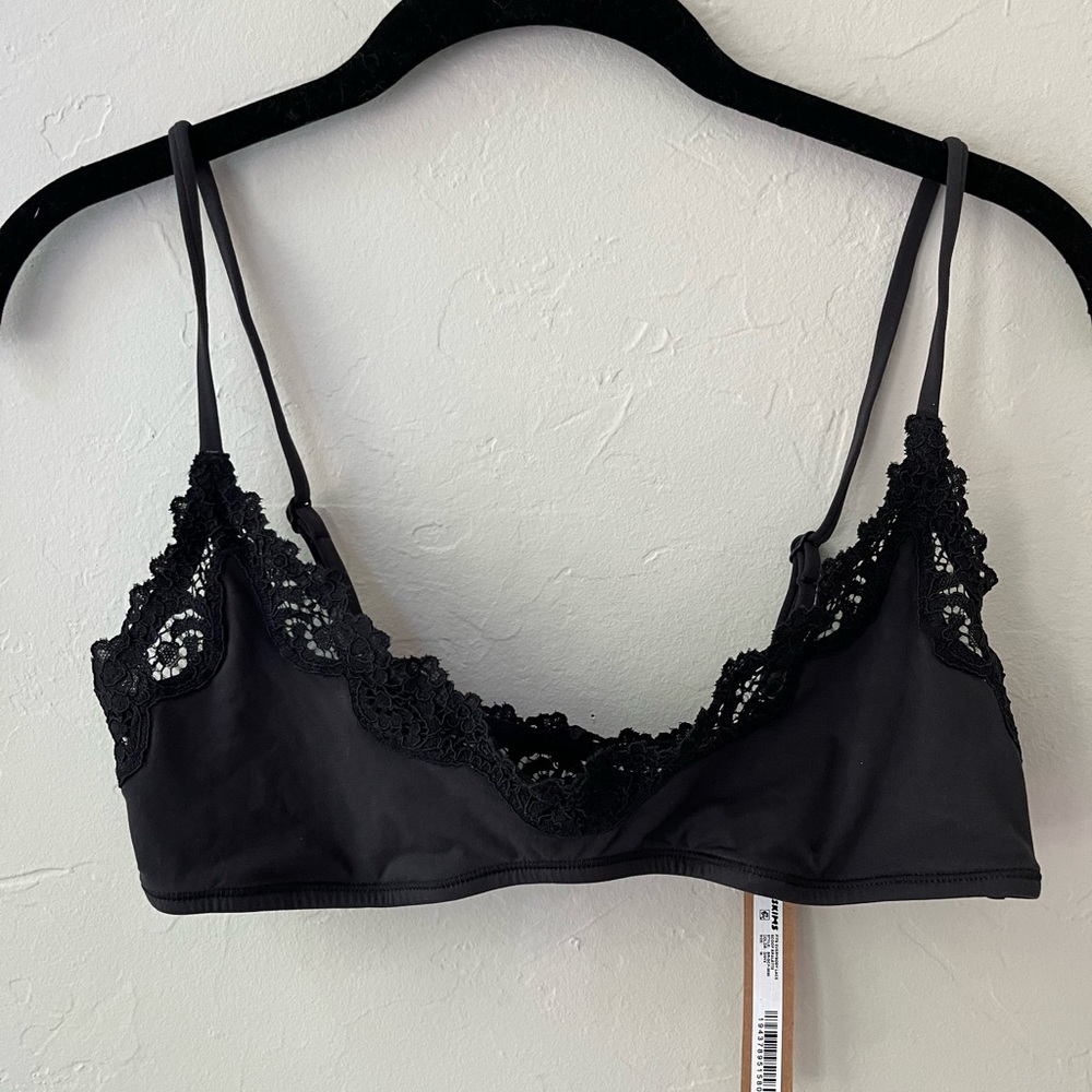 🖤SKIMS FITS EVERYBODY LACE SCOOP BRALETTE IN ONYX XS S M
